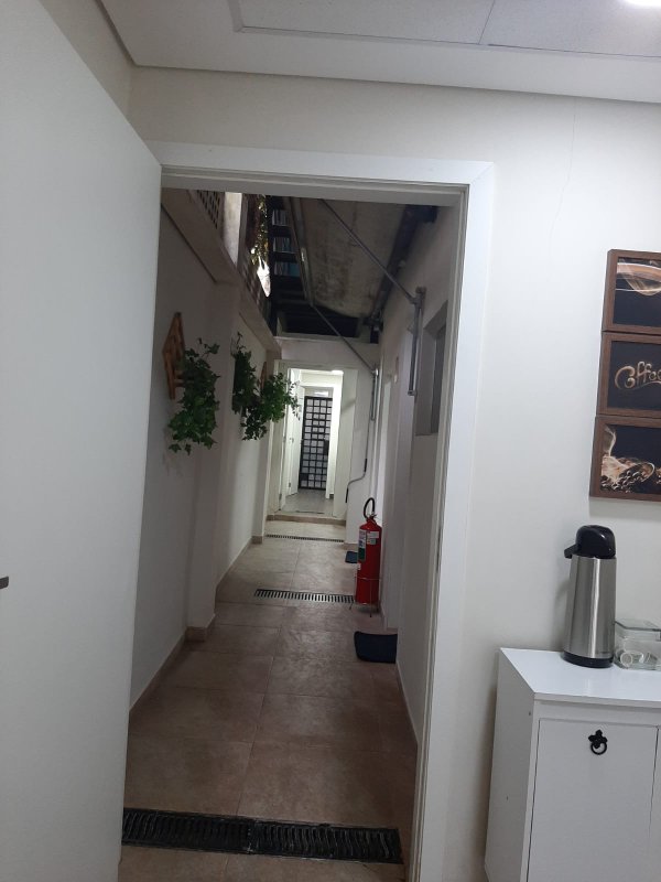 VENDE-SE EXCELENTE IMÓVEL COMERCIAL – 185m2 – ROOF TOP Rua Oscar Freire São Paulo - 