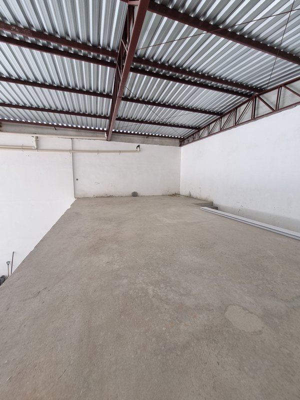 ALUGA-SE LOJA COMERCIAL 250M - COM MEZANINO - NOVA NO CONTRAPISO - PRONTA PARA SEU NEGÓCIO Rua Américo Brasiliense São Paulo - 