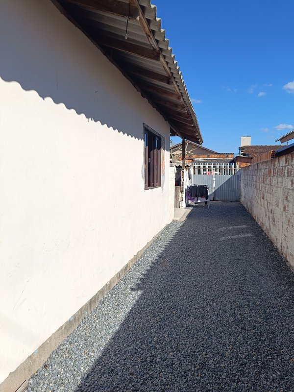 Casa de Alvenaria no bairro Praça Tijucas SC rua Petronilho da Costa  Tijucas - 