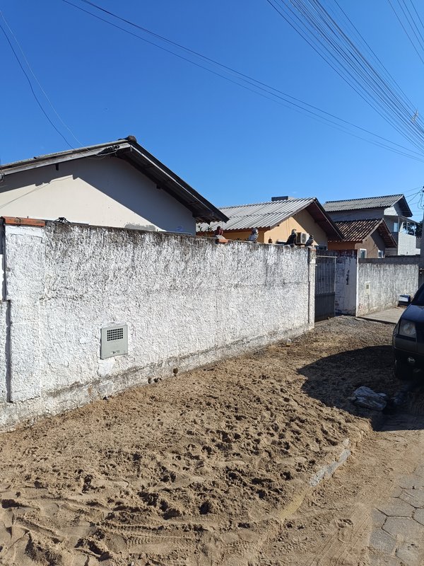 Casa de Alvenaria no bairro Praça Tijucas SC rua Petronilho da Costa  Tijucas - 