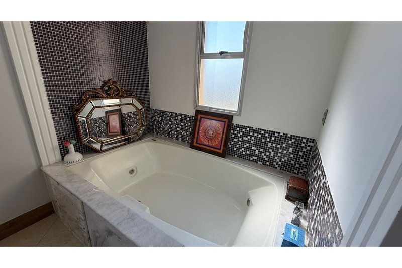 Apartamento à Venda, 65m - 2 Dorm. 1 Suite - R$ 365.000 - Campolim - Sorocaba SP Rua Professor Horácio Mesquita de Camargo Sorocaba - 