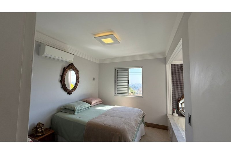 Apartamento à Venda, 65m - 2 Dorm. 1 Suite - R$ 365.000 - Campolim - Sorocaba SP Rua Professor Horácio Mesquita de Camargo Sorocaba - 