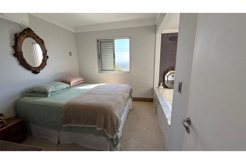 Apartamento à Venda, 65m - 2 Dorm. 1 Suite - R$ 365.000 - Campolim - Sorocaba SP Rua Professor Horácio Mesquita de Camargo Sorocaba - 