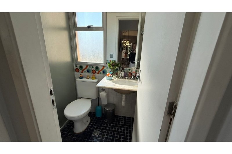 Apartamento à Venda, 65m - 2 Dorm. 1 Suite - R$ 365.000 - Campolim - Sorocaba SP Rua Professor Horácio Mesquita de Camargo Sorocaba - 