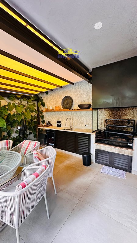 Casa Alto Padrão na Paria de Camburi em condominio Rua do Telégrafo São Sebastião - 