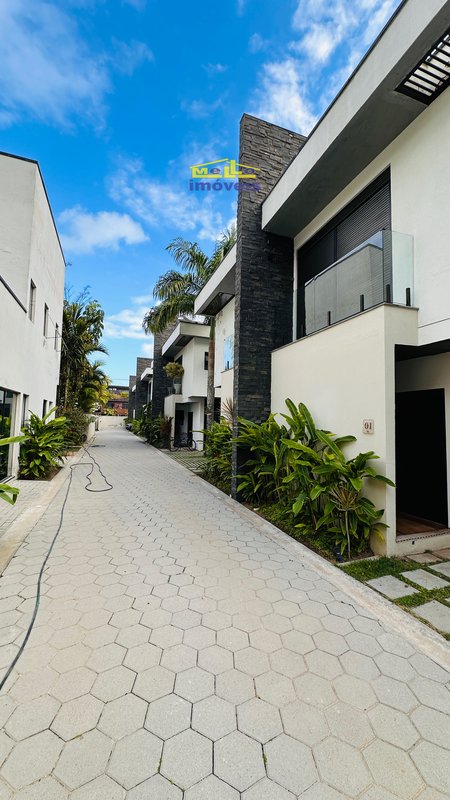 Casa Alto Padrão na Paria de Camburi em condominio Rua do Telégrafo São Sebastião - 