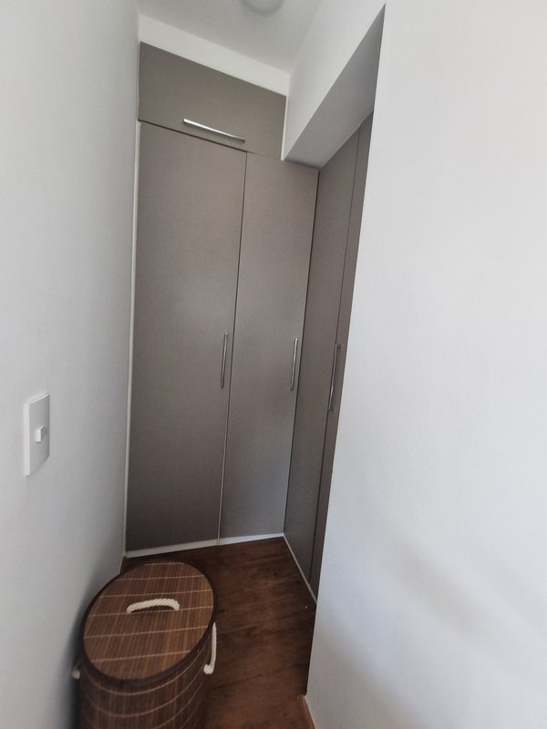 ALUGA-SE APT MOBILIADO AO LADO DAS FACULDADES MACKENZIE E FAAP - 60M2 - 1 VAGA - 2 QUARTOS Rua Dona Antônia de Queirós São Paulo - 