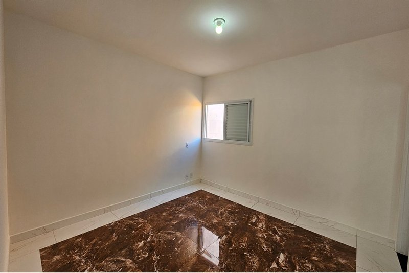 Casa térrea à venda, 58m - 369.9000 - 2 Dorm. 1 Suite -Jd. Resid. Villa Amato -Sorocaba SP Avenida Três de Março Sorocaba - 