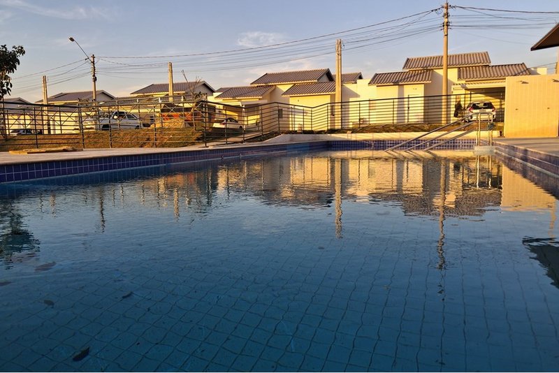 Casa térrea à venda, 58m - 369.9000 - 2 Dorm. 1 Suite -Jd. Resid. Villa Amato -Sorocaba SP Avenida Três de Março Sorocaba - 