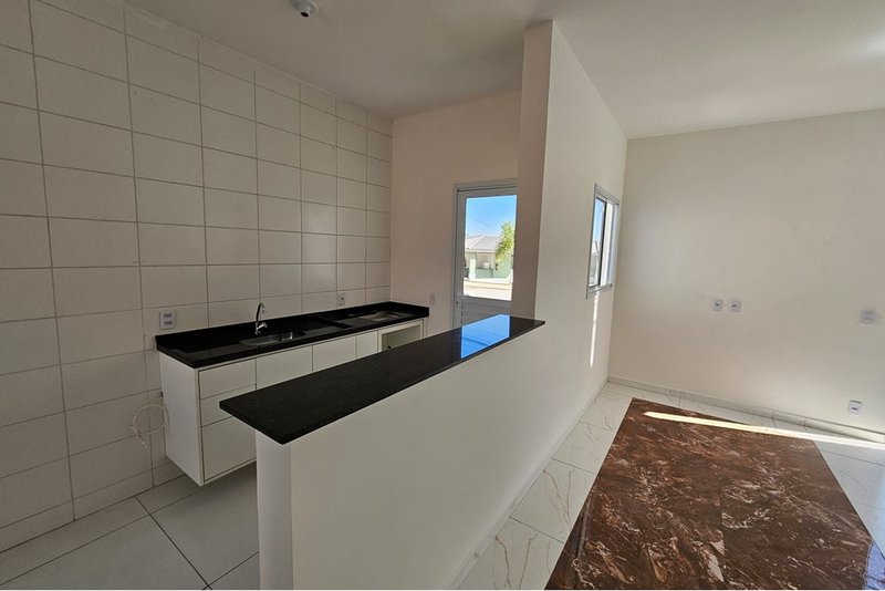 Casa térrea à venda, 58m - 369.9000 - 2 Dorm. 1 Suite -Jd. Resid. Villa Amato -Sorocaba SP Avenida Três de Março Sorocaba - 