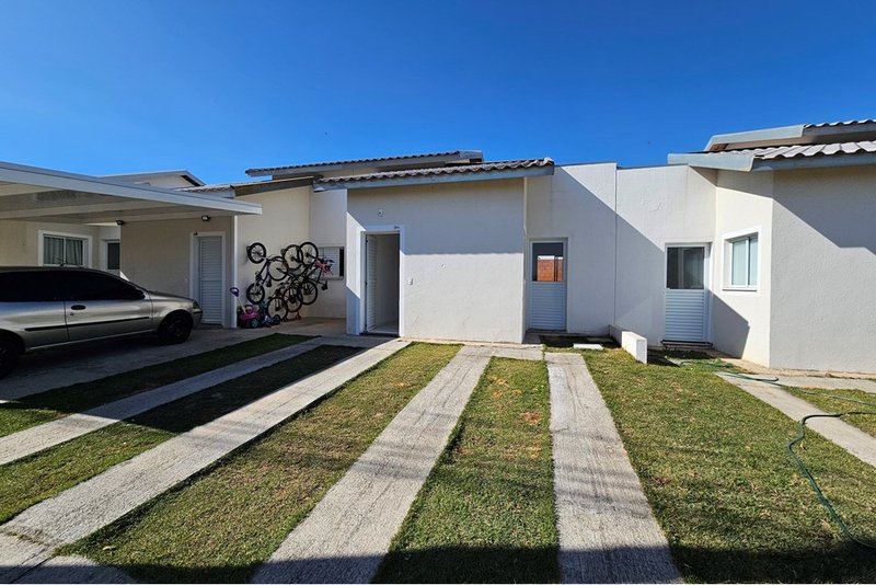 Casa térrea à venda, 58m - 369.9000 - 2 Dorm. 1 Suite -Jd. Resid. Villa Amato -Sorocaba SP Avenida Três de Março Sorocaba - 