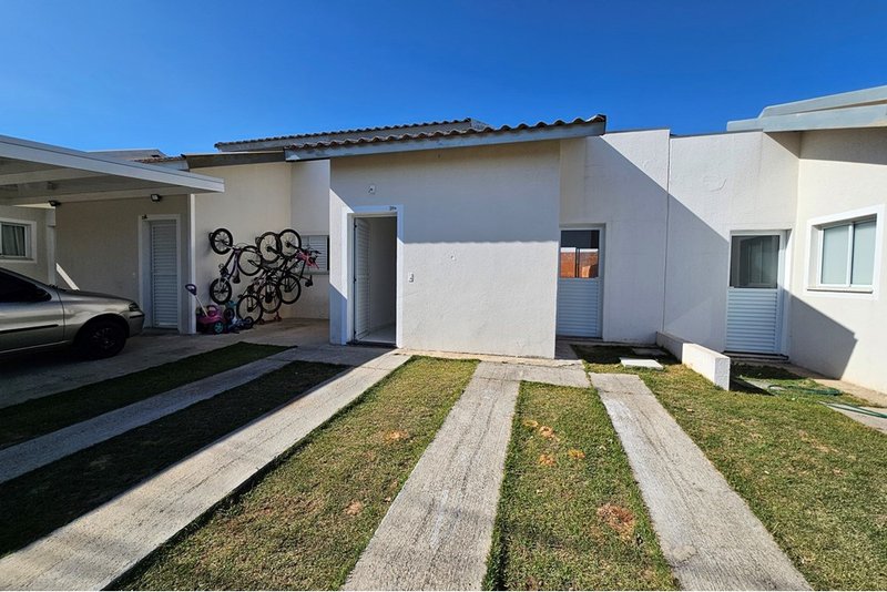 Casa térrea à venda, 58m - 369.9000 - 2 Dorm. 1 Suite -Jd. Resid. Villa Amato -Sorocaba SP Avenida Três de Março Sorocaba - 