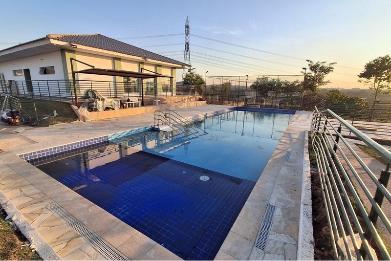 Casa térrea à venda, 58m - 369.9000 - 2 Dorm. 1 Suite -Jd. Resid. Villa Amato -Sorocaba SP Avenida Três de Março Sorocaba - 