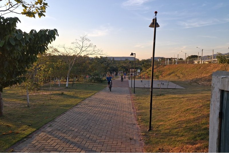 Casa térrea à venda, 58m - 369.9000 - 2 Dorm. 1 Suite -Jd. Resid. Villa Amato -Sorocaba SP Avenida Três de Março Sorocaba - 