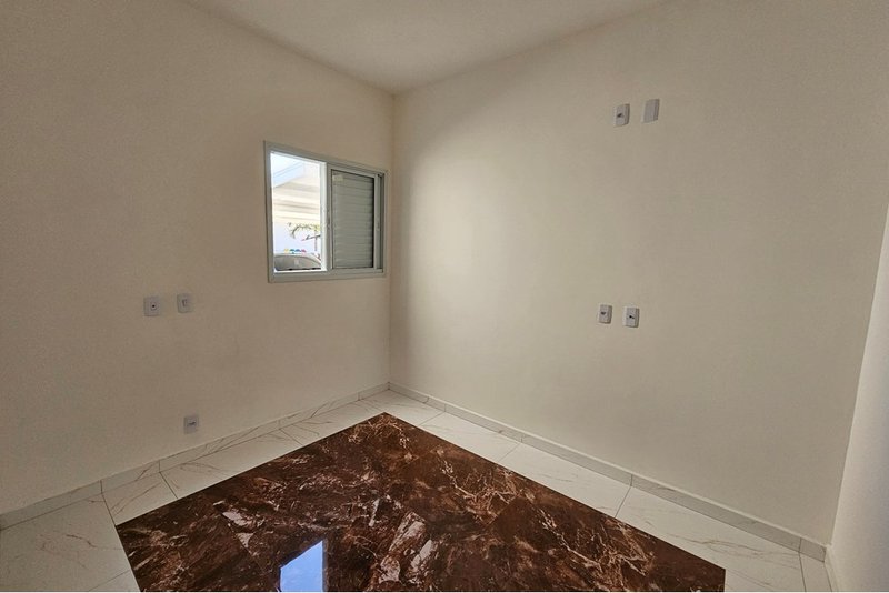 Casa térrea à venda, 58m - 369.9000 - 2 Dorm. 1 Suite -Jd. Resid. Villa Amato -Sorocaba SP Avenida Três de Março Sorocaba - 