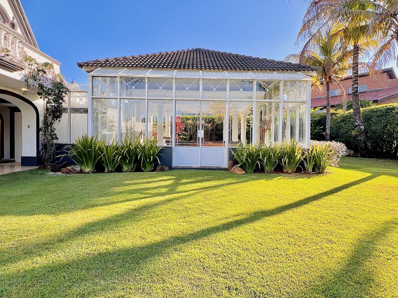 CASA ESTILO EUROPÉIA, MISTURA DE LUXO E CHARME EM MEIO À NATUREZA Alameda das Corujas Araçoiaba da Serra - 