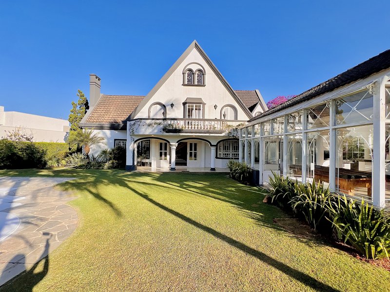 CASA ESTILO EUROPÉIA, MISTURA DE LUXO E CHARME EM MEIO À NATUREZA Alameda das Corujas Araçoiaba da Serra - 