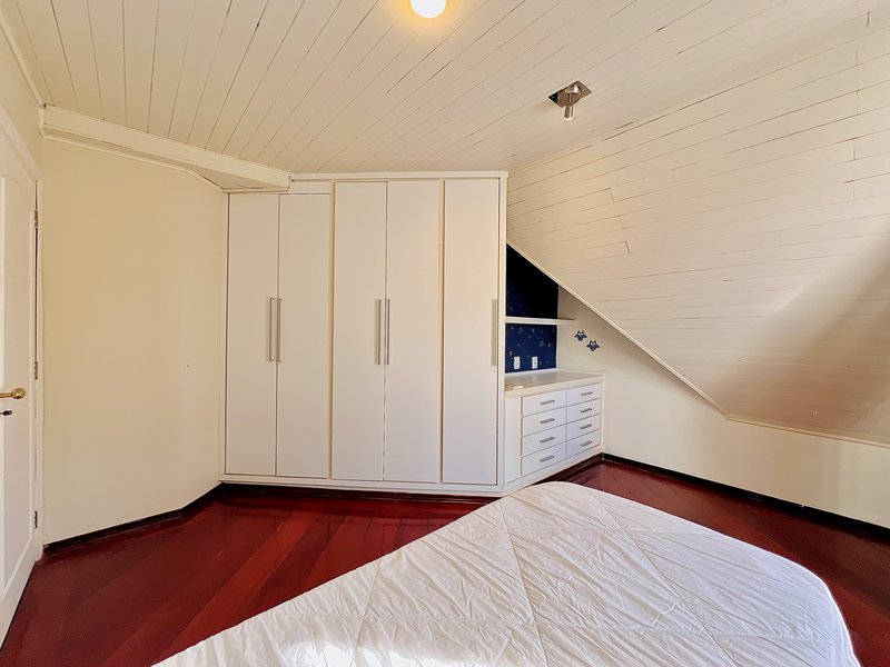 CASA ESTILO EUROPÉIA, MISTURA DE LUXO E CHARME EM MEIO À NATUREZA Alameda das Corujas Araçoiaba da Serra - 