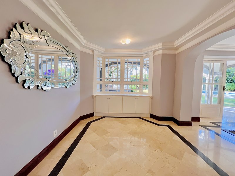 CASA ESTILO EUROPÉIA, MISTURA DE LUXO E CHARME EM MEIO À NATUREZA Alameda das Corujas Araçoiaba da Serra - 