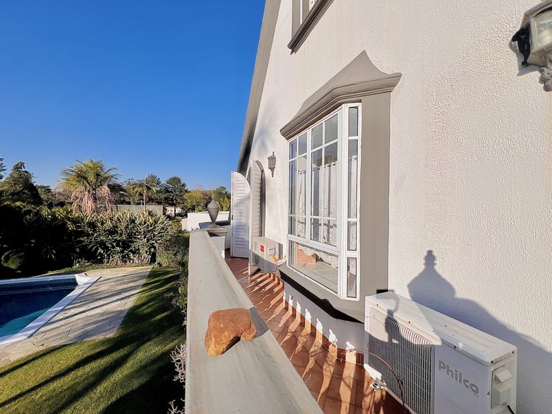 CASA ESTILO EUROPÉIA, MISTURA DE LUXO E CHARME EM MEIO À NATUREZA Alameda das Corujas Araçoiaba da Serra - 