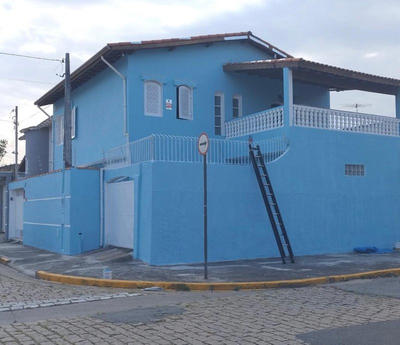 Sobrado com 3 Dormitórios e Suíte na Vila Industrial  Mogi das Cruzes - 