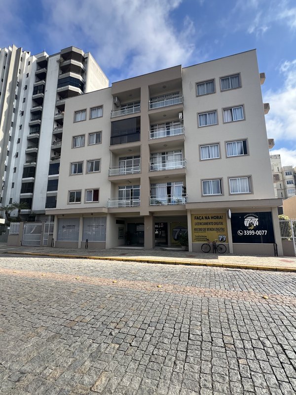 Apartamento Semi Mobiliado  Timbó - 