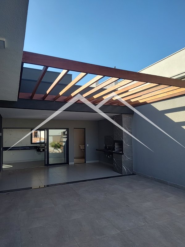 🏡 Casa térrea grande e moderna, Condomínio Costa das Areias, Salto-SP  Salto - 