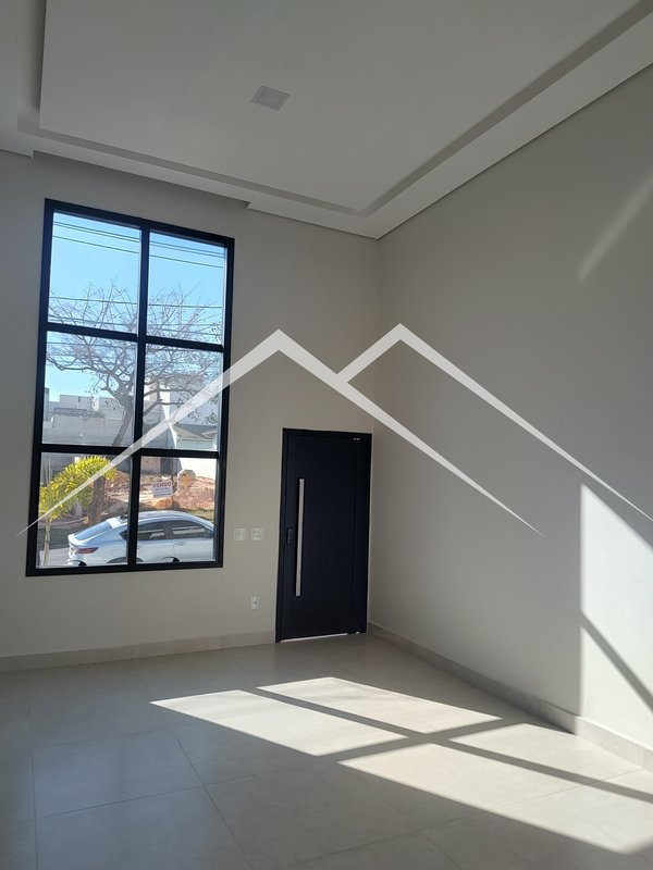 🏡 Casa térrea grande e moderna, Condomínio Costa das Areias, Salto-SP  Salto - 