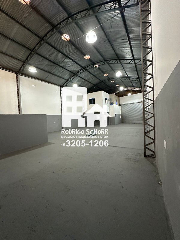 Excelente Galpão Comercial com mezanino – 300 m² – excelente localização - Vila Angélica  Tatuí - 