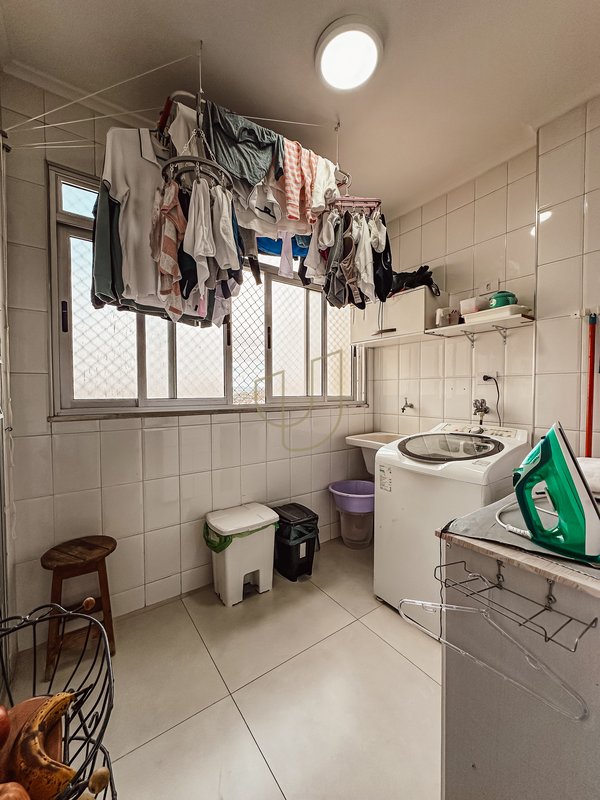 Cobertura Duplex com 3 Dormitórios no Edifício Yara Floradas de São José Rua José Augusto dos Santos São José dos Campos - 
