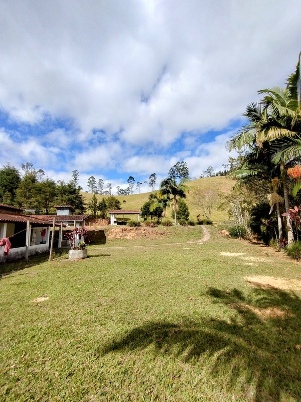 Sítio à venda a 1 km da Rodovia D. Pedro I, Água Branca  Igaratá - 