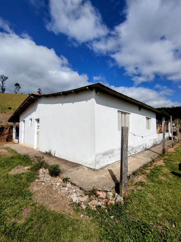 Sítio à venda a 1 km da Rodovia D. Pedro I, Água Branca  Igaratá - 