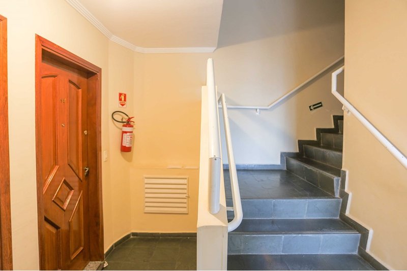 Apartamento Garden à venda, 69m - 2 Dorm. 1 Suite - R$ 380.000 - Ed. Topázio - Sorocaba SP Rua Major Rúbens Vaz Sorocaba - 