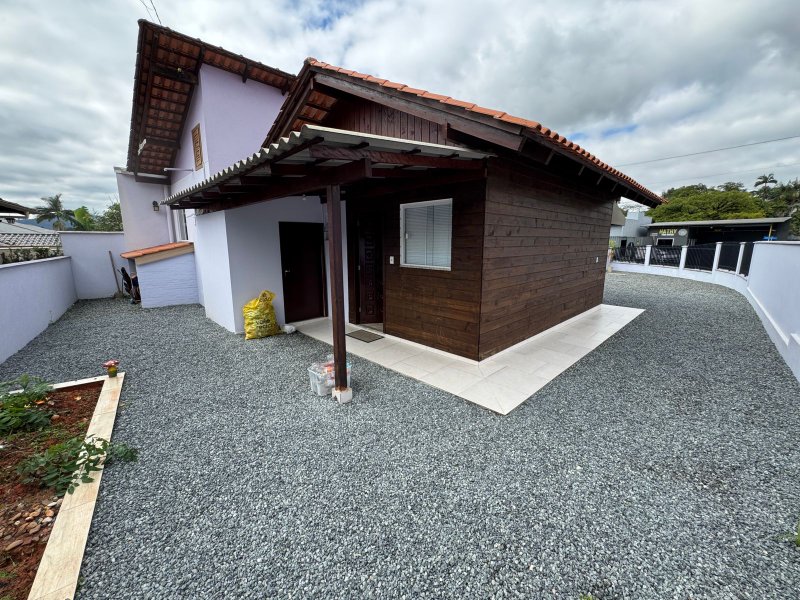 Casa Semi Mobiliada  Timbó - 