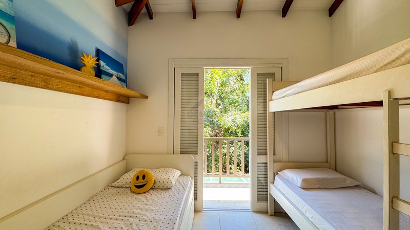 Casa em Condomínio na Praia de Juquehy - LOCAÇÃO ANUAL  São Sebastião - 