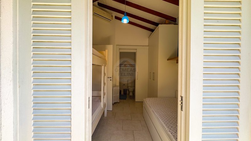 Casa em Condomínio na Praia de Juquehy - LOCAÇÃO ANUAL  São Sebastião - 