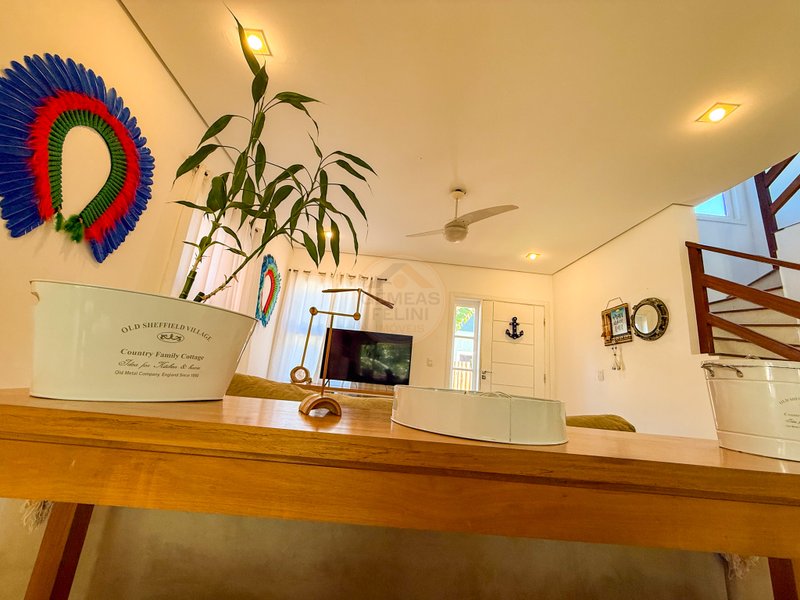 Casa em Condomínio na Praia de Juquehy - LOCAÇÃO ANUAL  São Sebastião - 