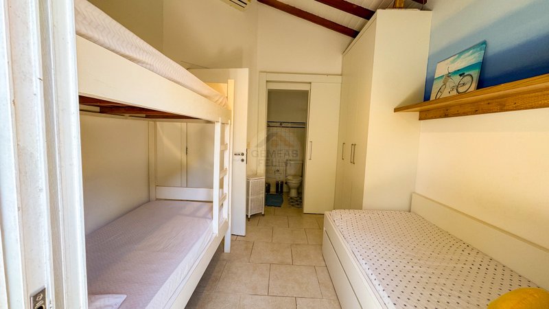 Casa em Condomínio na Praia de Juquehy - LOCAÇÃO ANUAL  São Sebastião - 