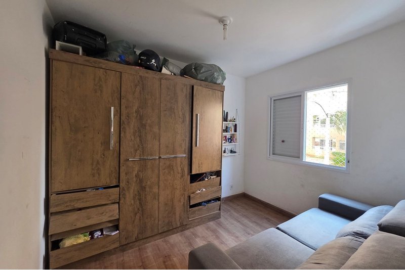 Apartamento à Venda, 57m - 2 Dorm. - R$ 260.000 - Cond. Villa de Espanha – Sorocaba – SP Rua Santa Maria Sorocaba - 
