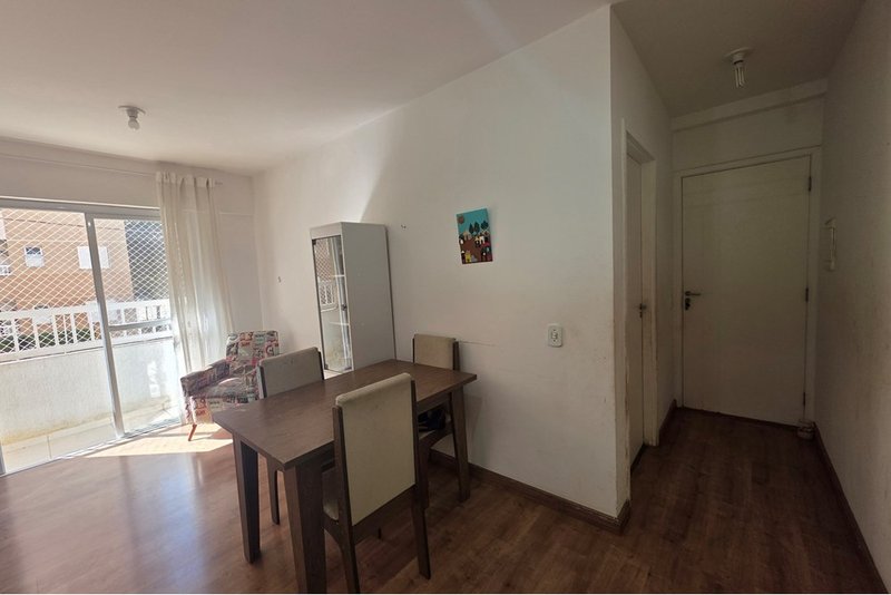 Apartamento à Venda, 57m - 2 Dorm. - R$ 260.000 - Cond. Villa de Espanha – Sorocaba – SP Rua Santa Maria Sorocaba - 