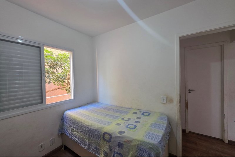Apartamento à Venda, 57m - 2 Dorm. - R$ 260.000 - Cond. Villa de Espanha – Sorocaba – SP Rua Santa Maria Sorocaba - 