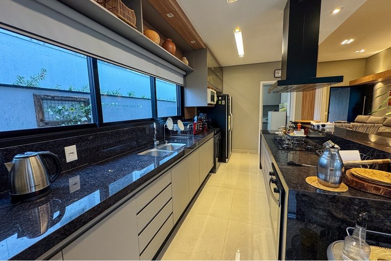 Casa à venda, 243m - 3 Suites - R$ - 2.650.000 - Alphaville Nova Esplanada - Votorantim-SP Alameda Londres Votorantim - 