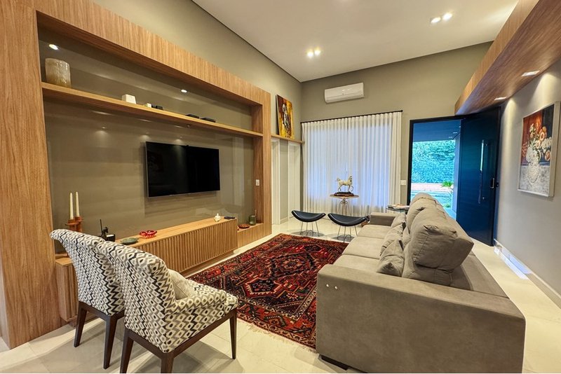 Casa à venda, 243m - 3 Suites - R$ - 2.650.000 - Alphaville Nova Esplanada - Votorantim-SP Alameda Londres Votorantim - 