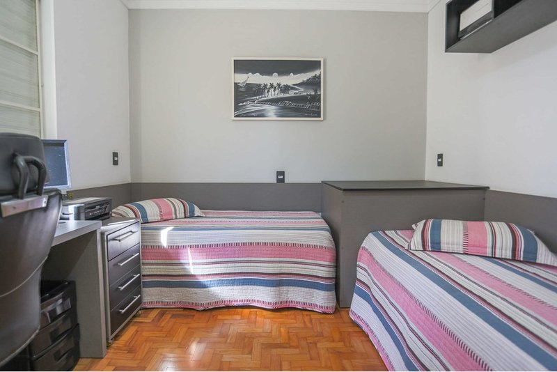 Apartamento á Venda, 94m - 2 Dorm. 1 Suite - R$ 480.000 - Sorocaba - SP Rua Rio Grande do Sul Sorocaba - 