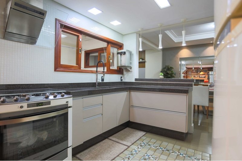 Apartamento á Venda, 94m - 2 Dorm. 1 Suite - R$ 480.000 - Sorocaba - SP Rua Rio Grande do Sul Sorocaba - 