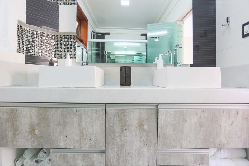 Apartamento á Venda, 94m - 2 Dorm. 1 Suite - R$ 480.000 - Sorocaba - SP Rua Rio Grande do Sul Sorocaba - 