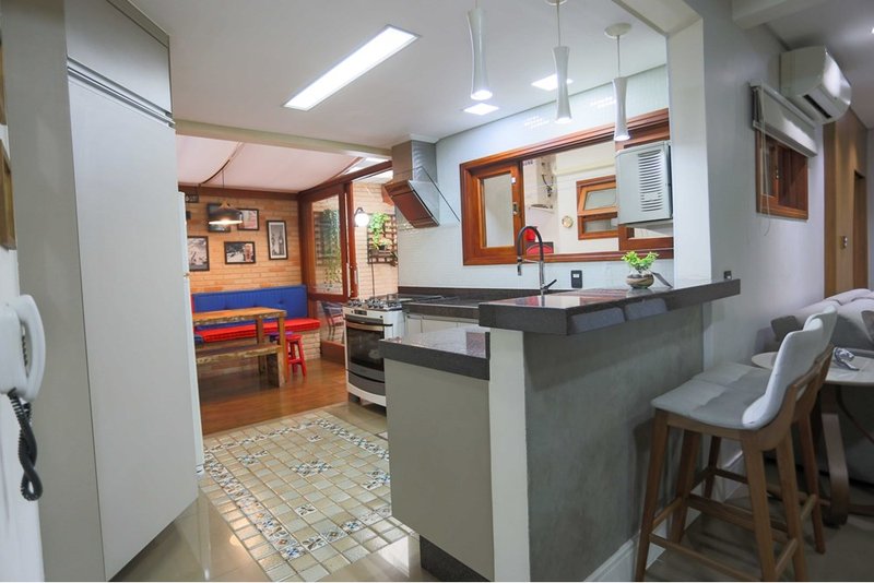 Apartamento á Venda, 94m - 2 Dorm. 1 Suite - R$ 480.000 - Sorocaba - SP Rua Rio Grande do Sul Sorocaba - 