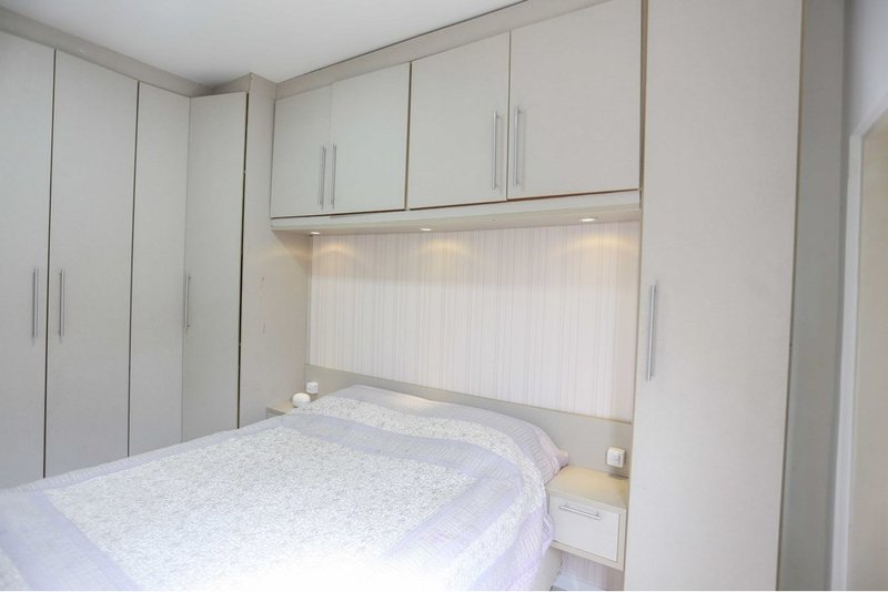 Casa à venda, 112m - 3 Dorm, 1 suíte - R$ 440.000 - Wanel Ville - Sorocaba - SP Rua Darcy Fruet Sorocaba - 
