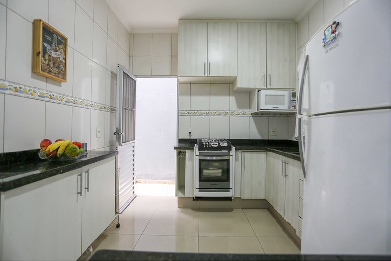 Casa à venda, 112m - 3 Dorm, 1 suíte - R$ 440.000 - Wanel Ville - Sorocaba - SP Rua Darcy Fruet Sorocaba - 