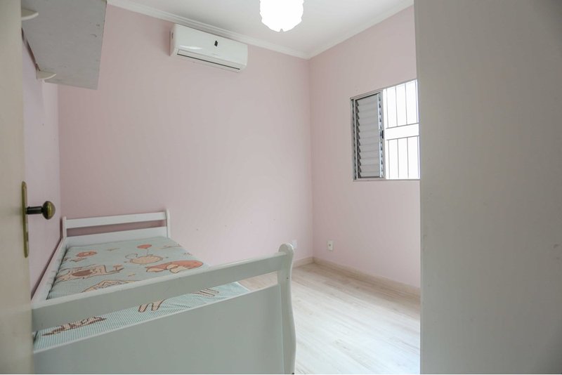 Casa à venda, 112m - 3 Dorm, 1 suíte - R$ 440.000 - Wanel Ville - Sorocaba - SP Rua Darcy Fruet Sorocaba - 